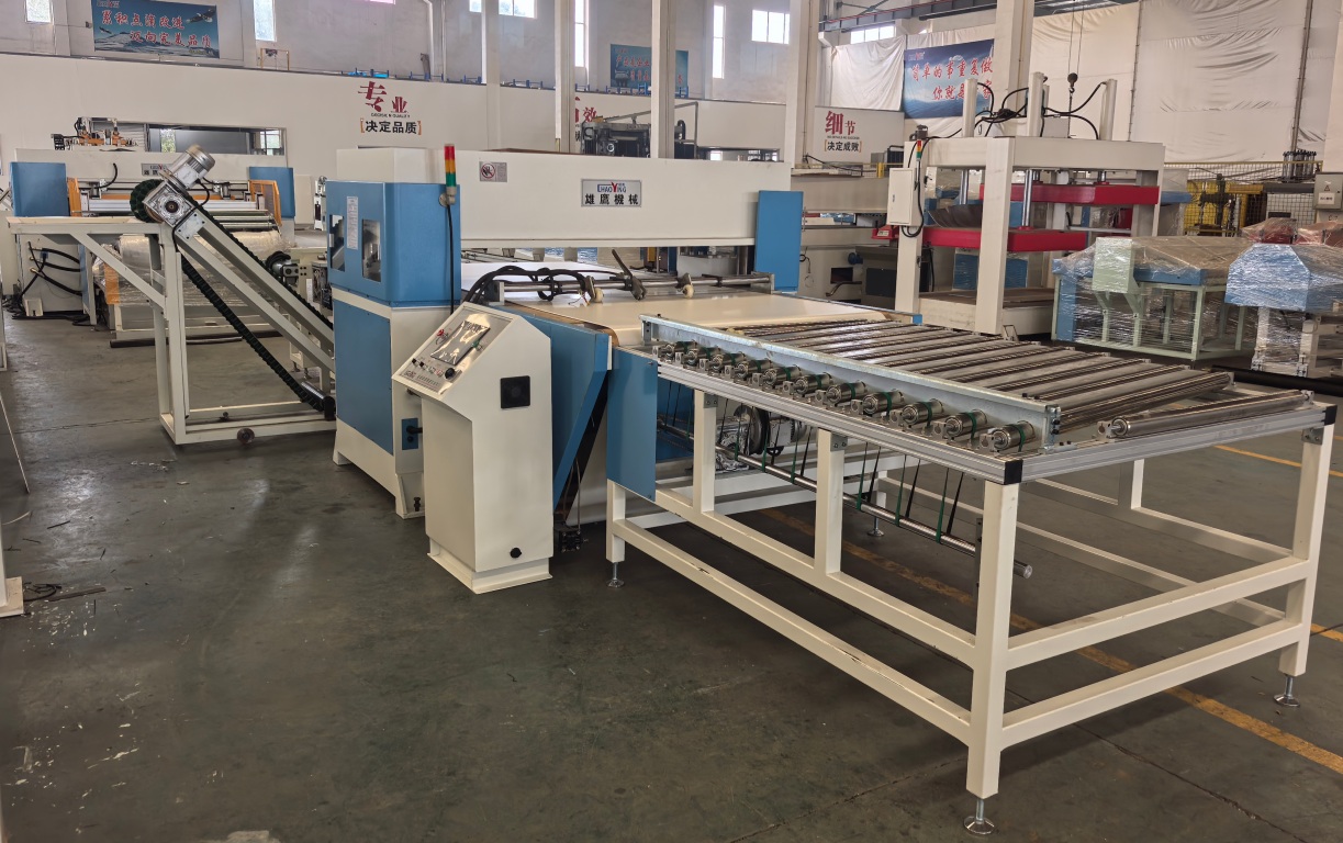 150T地板裁斷機(jī)生產(chǎn)線(xiàn)發(fā)貨德州客戶(hù)